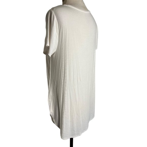 Apr 9 women’s medium white blouse round neck short sleeve stretch - Picture 3 of 7
